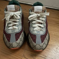 Gucci Shoes Size 8 5 