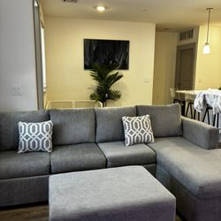 Sectional grey couch with chaise 
