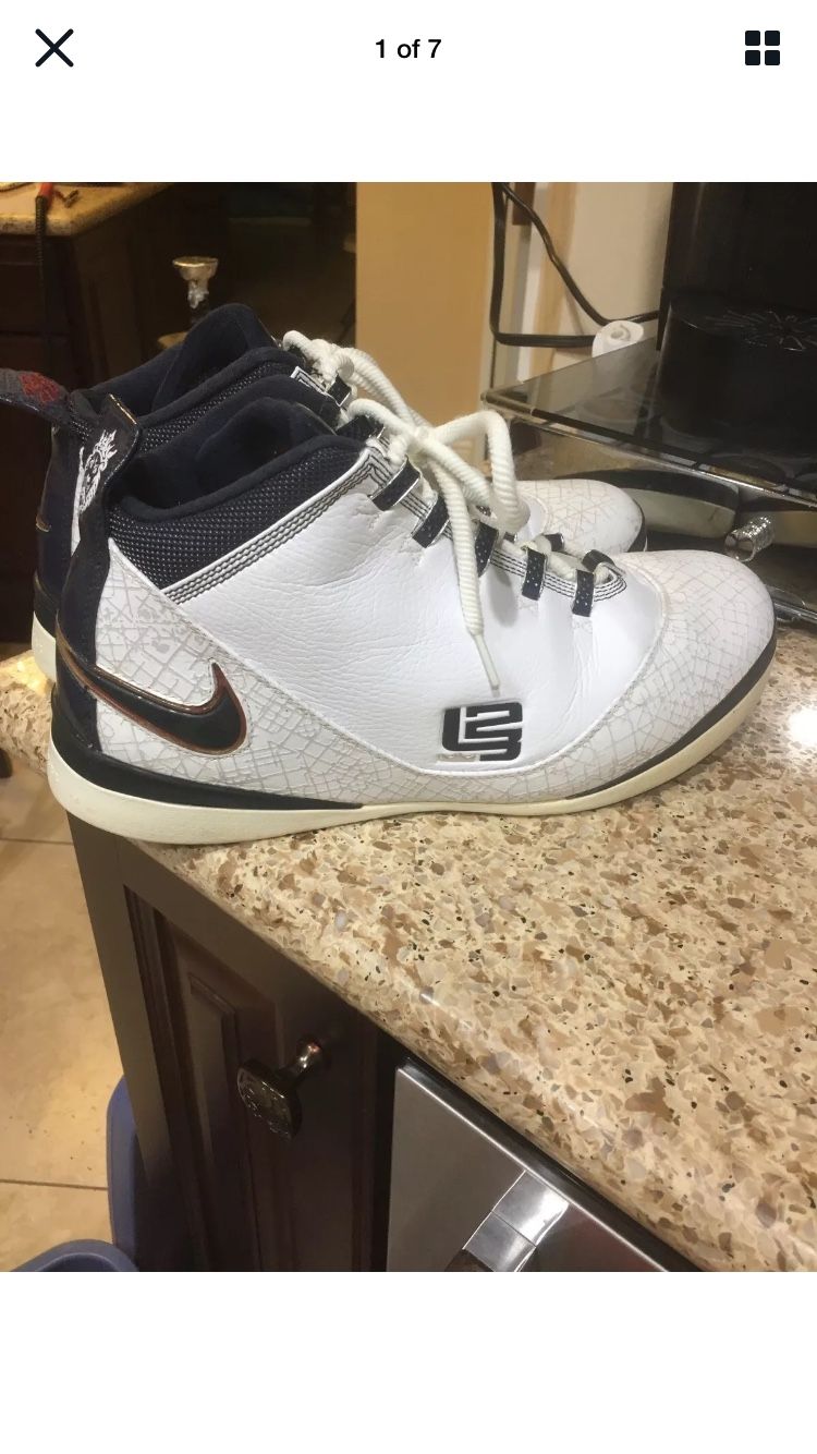 Nike Basketball Shoes Men's 12 White {contact info removed} King James Zoom Soldier ZS II (Porter Ranch)