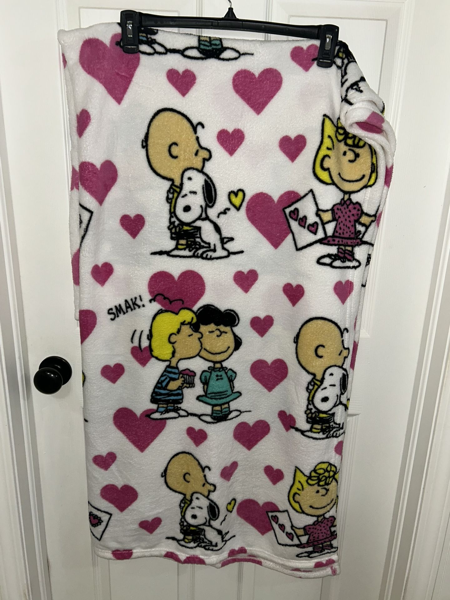 New! Peanuts Soft Blanket/Throw