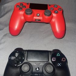 DualShock PS4 controllers 