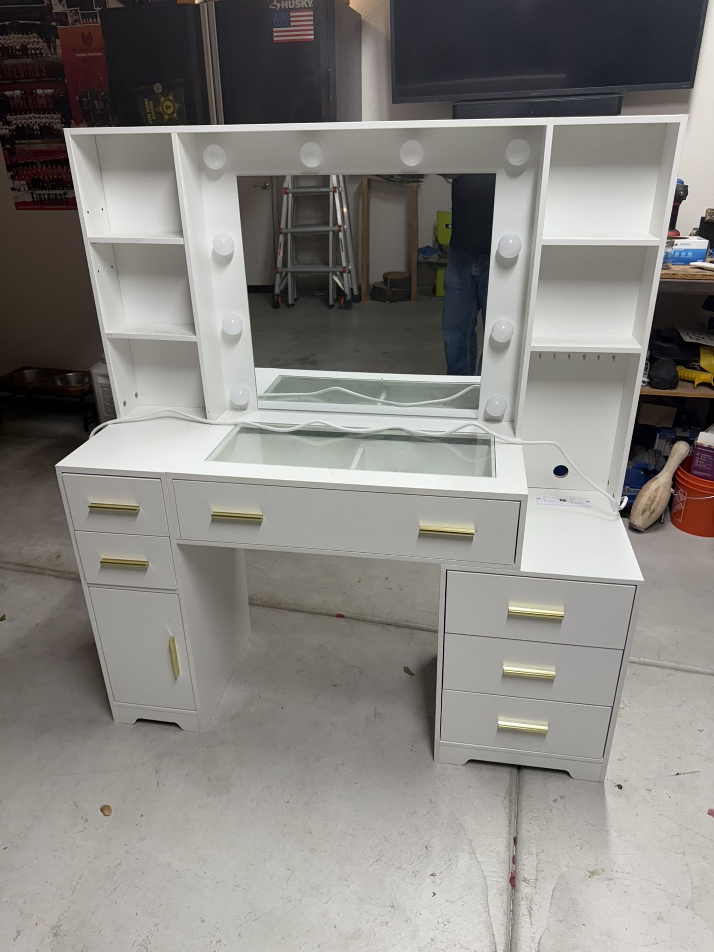Vanity With Mirror