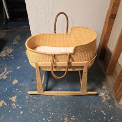 Moses Basket Bassinet 