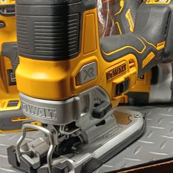 DEWALT 20V XR BRUSHLESS JIG SAW 