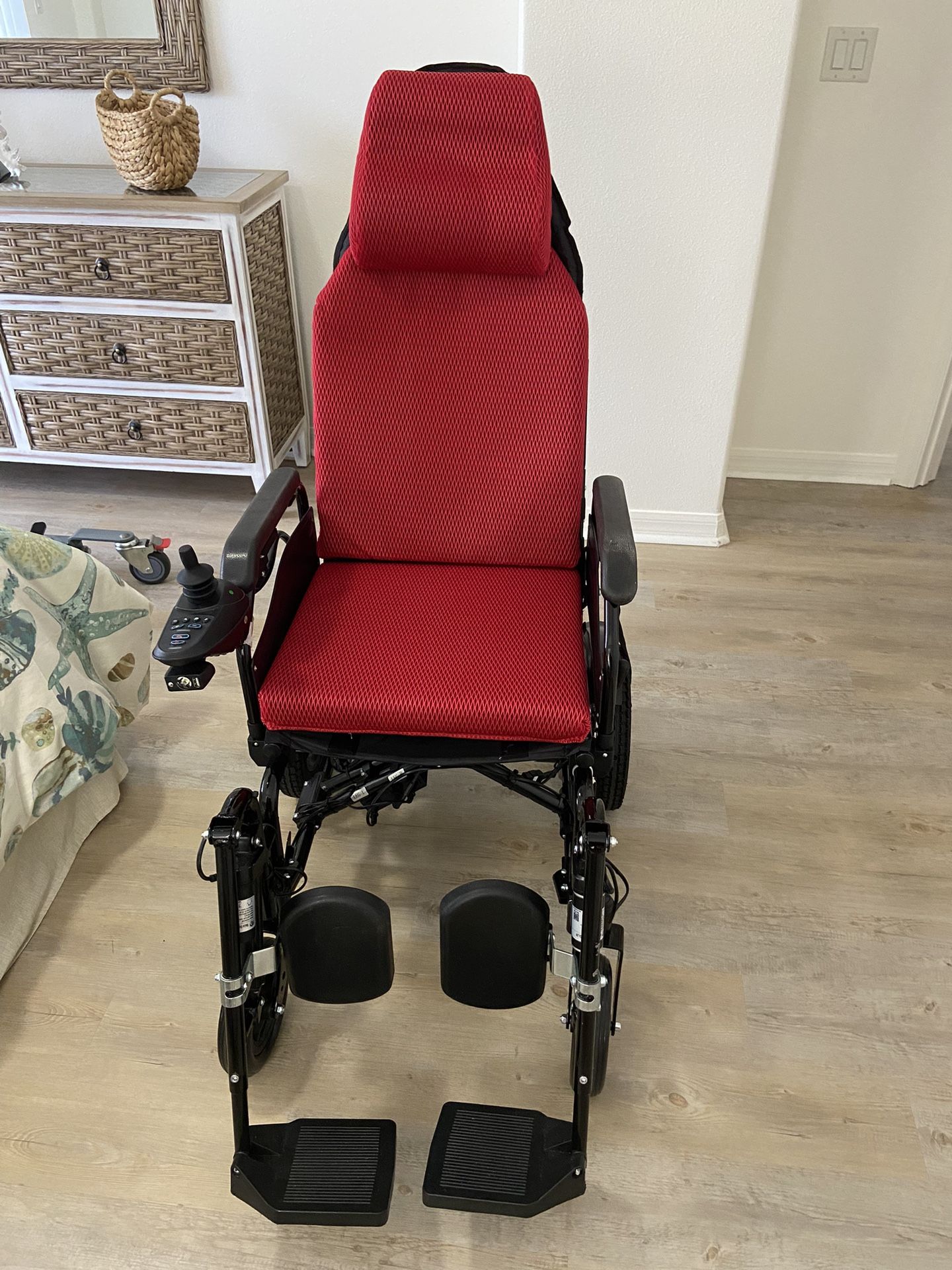 Comfy Go X 9 Electric Wheelchair With Tilt And Leg  Lifts