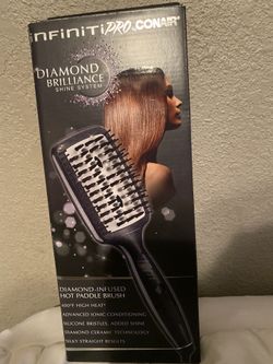 Infiniti pro con air diamond infused hot paddle brush