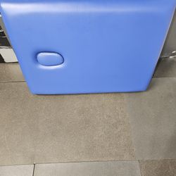 Massage Table 