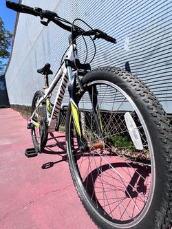 Specialized 26” Rides Smooth Ready to Ride