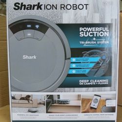 SHARK RV772 ION ROBOT VACUUM CLEANER W/POWERFUL SUCTION+TRI-BRUSH SYSTEM NEW