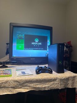 Microsoft Xbox 360 Slim Black Console Bundle Kinect 2 Controllers Game Tested Works