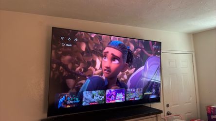 Hisense 85 inch tv with angled wall mount