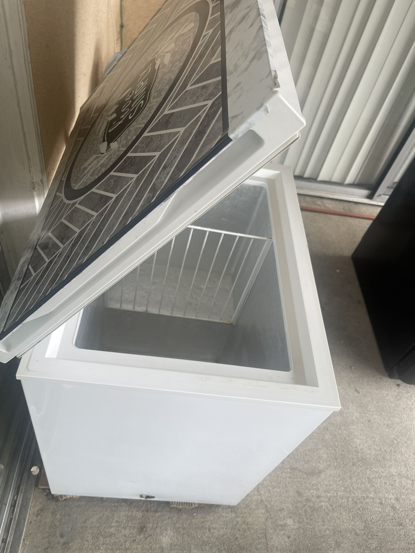 Compact Chest Freezer 5