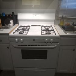 Kenmore Gas Stove 