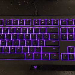 Razer - Cynosa Chroma Full Size Wired Membrane Gaming Keyboard with Chroma RGB Backlighting  - Black