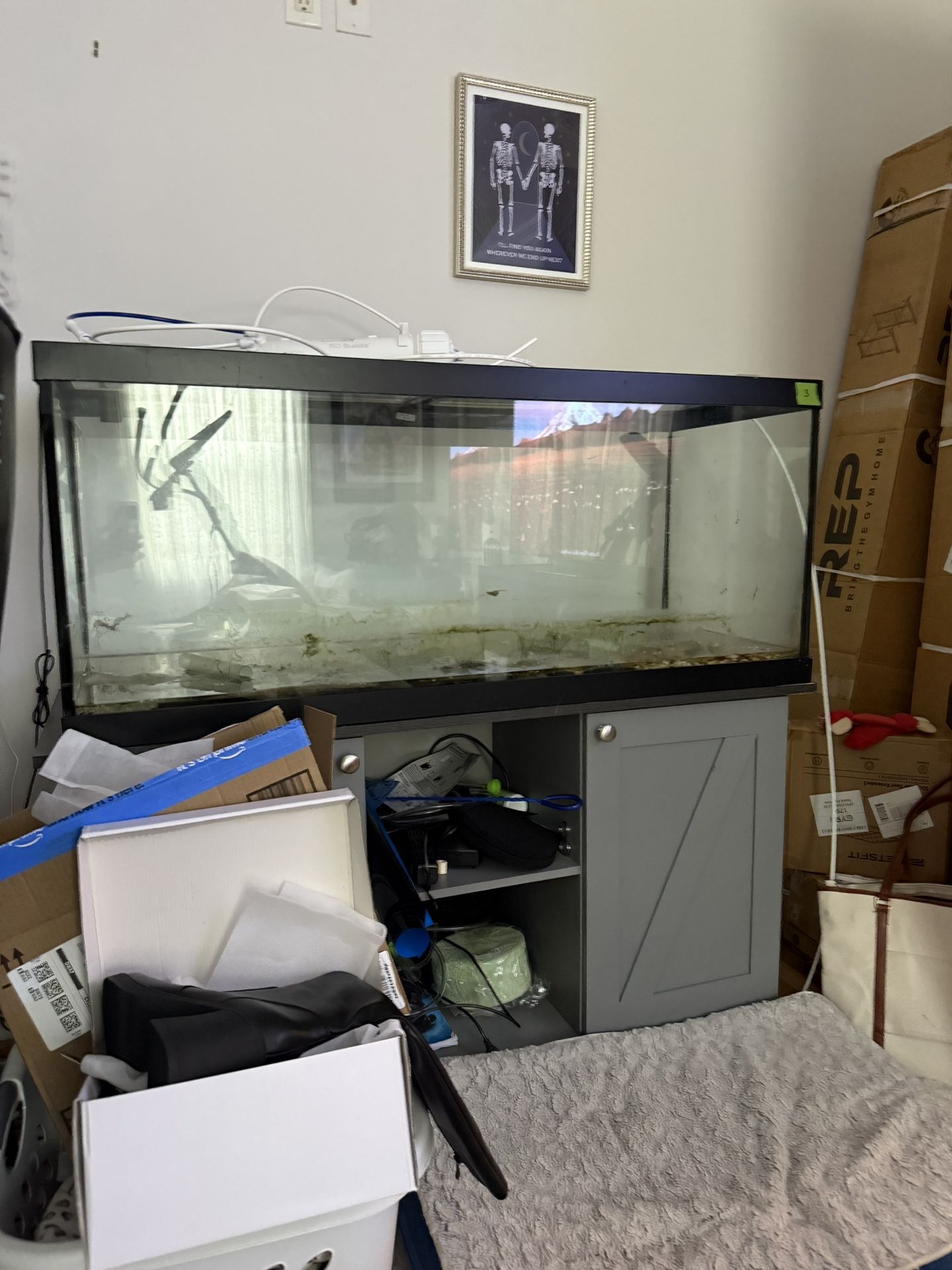 75 gallon Aquarium and Stand PENDING PICKUP