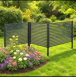 New Open Box FixVow 3 Panel Metal Privacy Screen, Approx. 40 1/2" Tallx114" Wide
