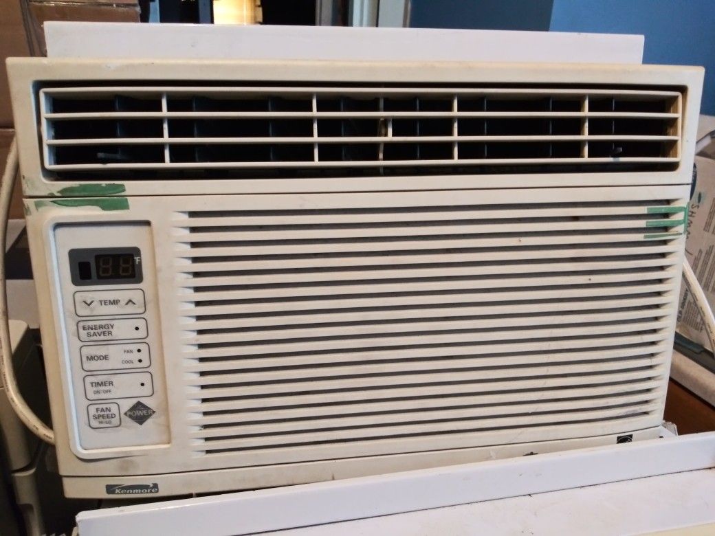 Kenmore 580.75051500 5,300BTU Window Air Conditioner