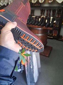 Botas de piel cosidascomodas