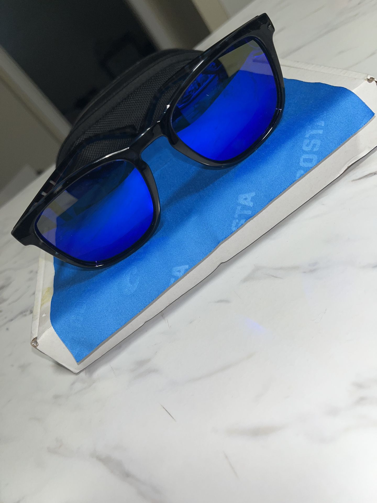 Sunglasses 