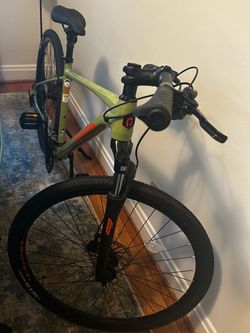 Men’s Hybrid Bike