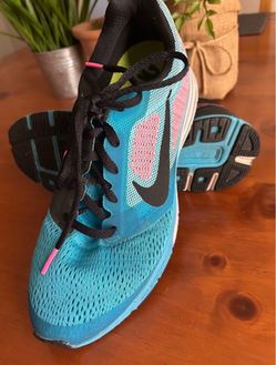 Nike Shoes 9.5