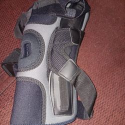 Vive Knee BRACE