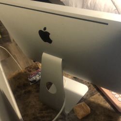 23inch Apple Computer 