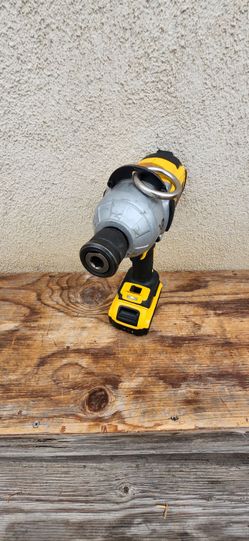 Dewalt DCF898B 20V MAX* XR Brushless High Torque 7/16 in. Impact tool battery 5ah