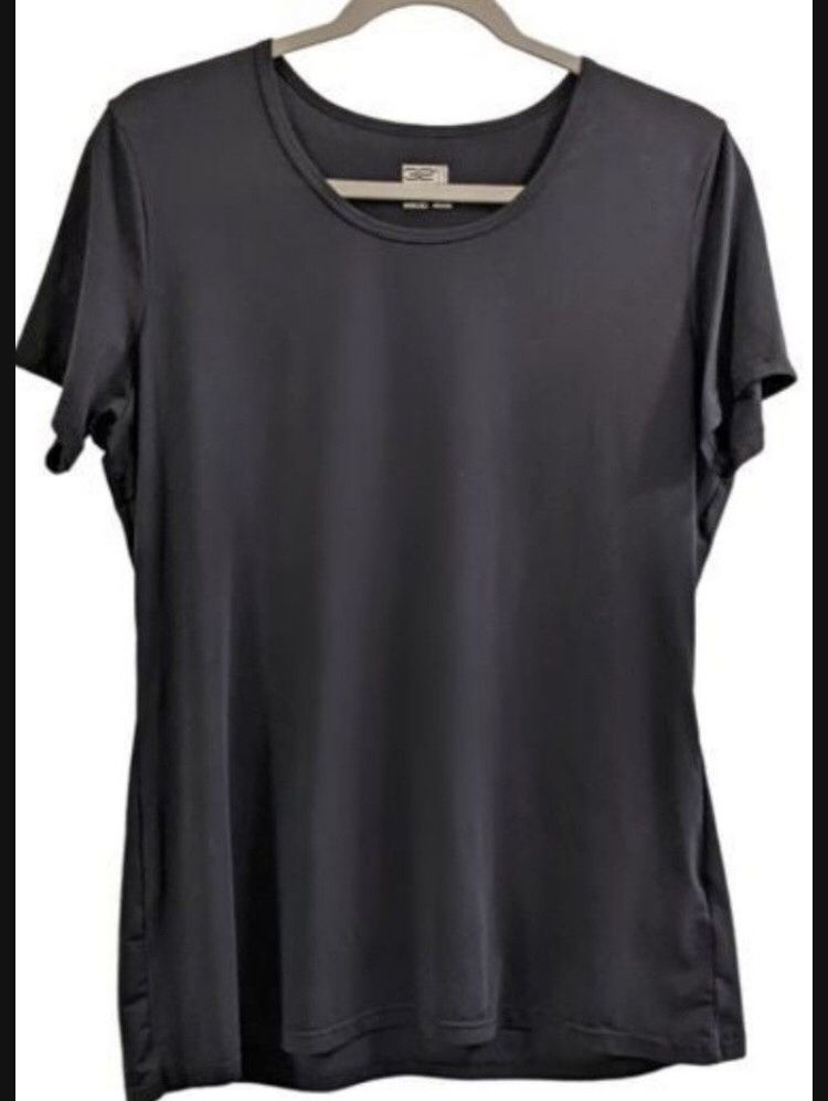32 Degrees T-shirt Athletic Short Sleeves Black Woman's XL