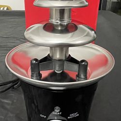 Chocolate Fountain. NEW! Never Used