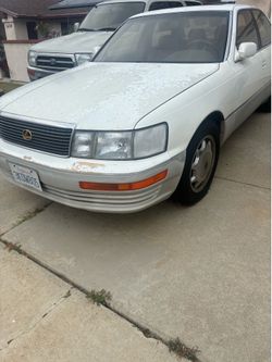 1994 Lexus LS400