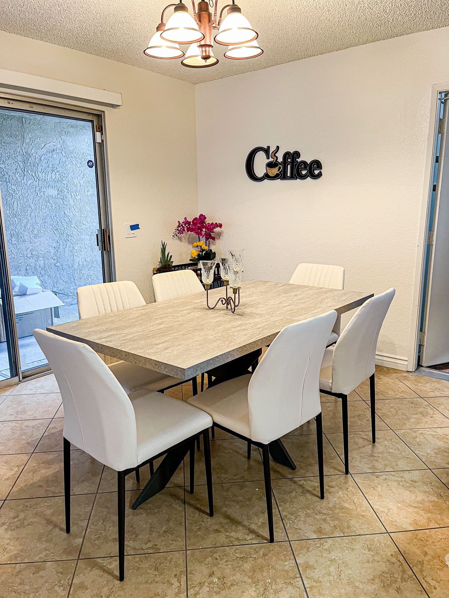 Extendable Dining Table w/ Chairs