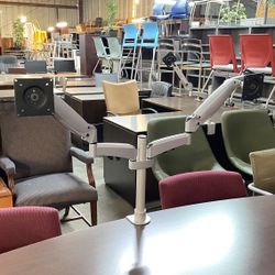 Double monitor stand