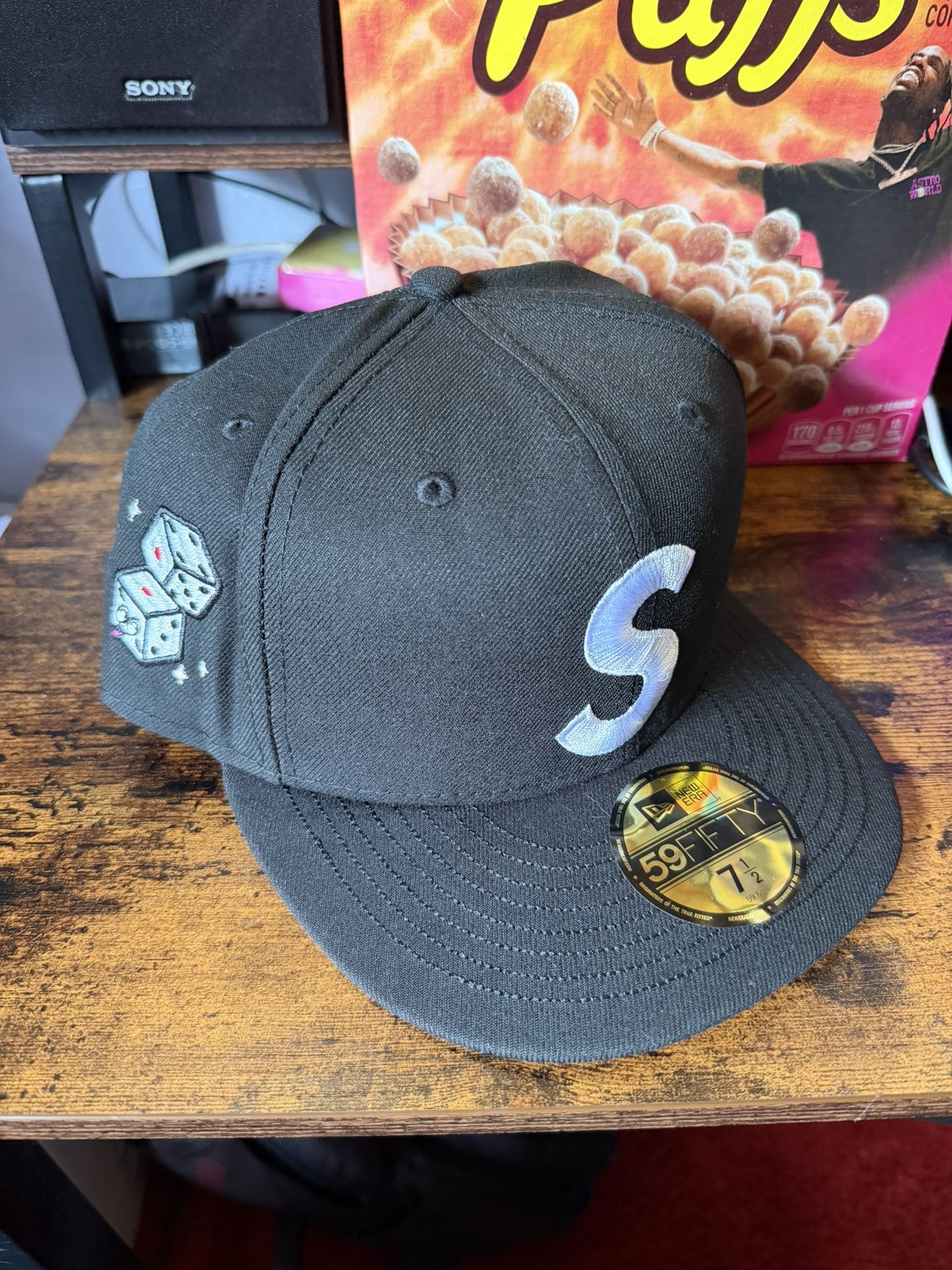 Supreme “Charectars S Logo” New Era Fitted Sz 7 1/2 Black