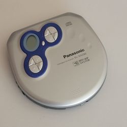 Vintage Panasonic Portable CD Player SL-SX280 Anti-Skip Made In Japan.
Pre-owned, in good working and cosmetic shape. Cosmetically, 9 out of 
10, Test