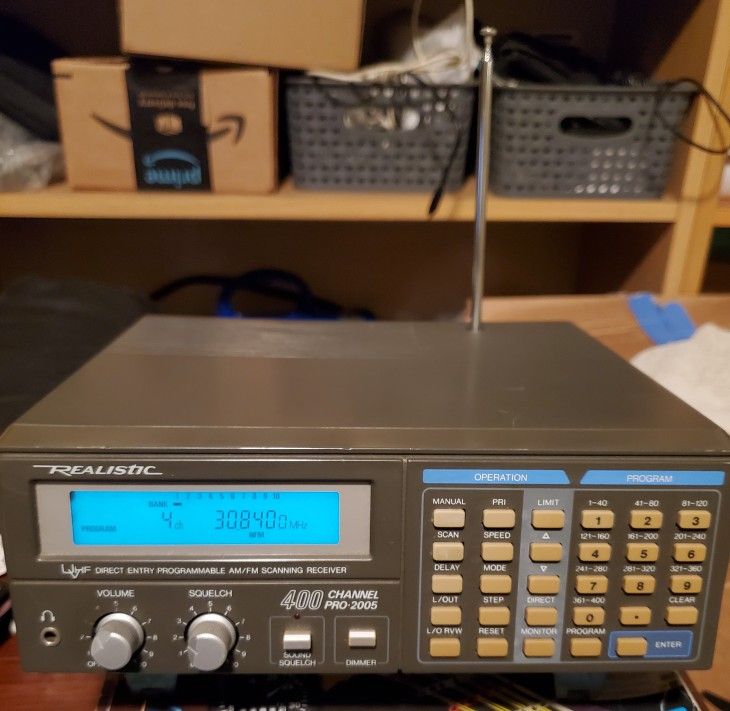 Realistic Pro 2005 Programmable AM/FM Receiver