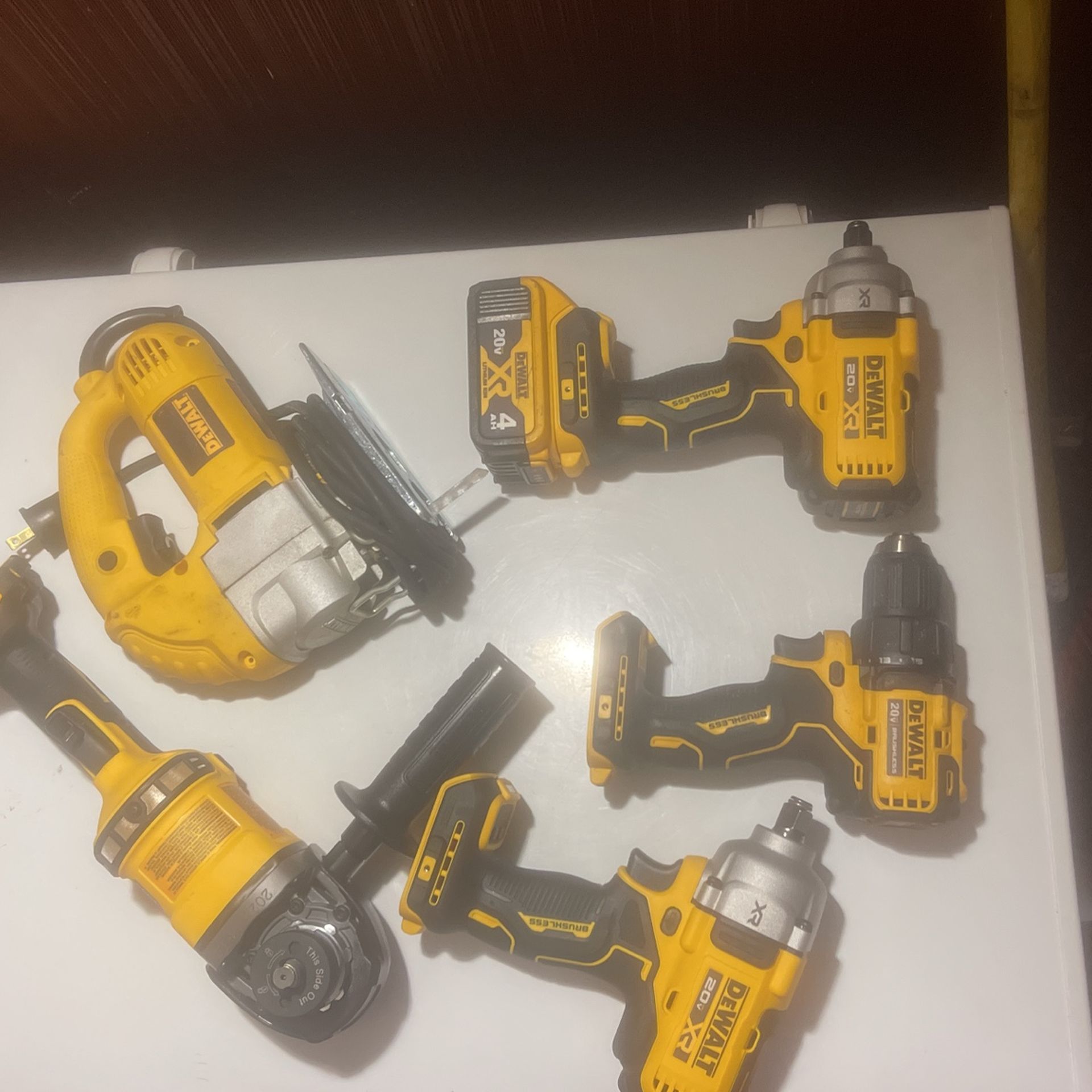 DeWaLT