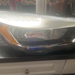 Ford Escape Rh Headlamp 