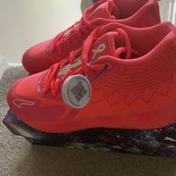 MB.01 Breast Cancer Awareness 11 NEVER WORN In-Box