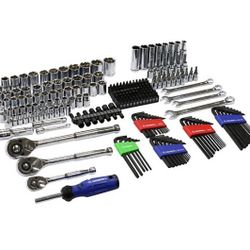 250-PIECE MECHANICS TOOL SET