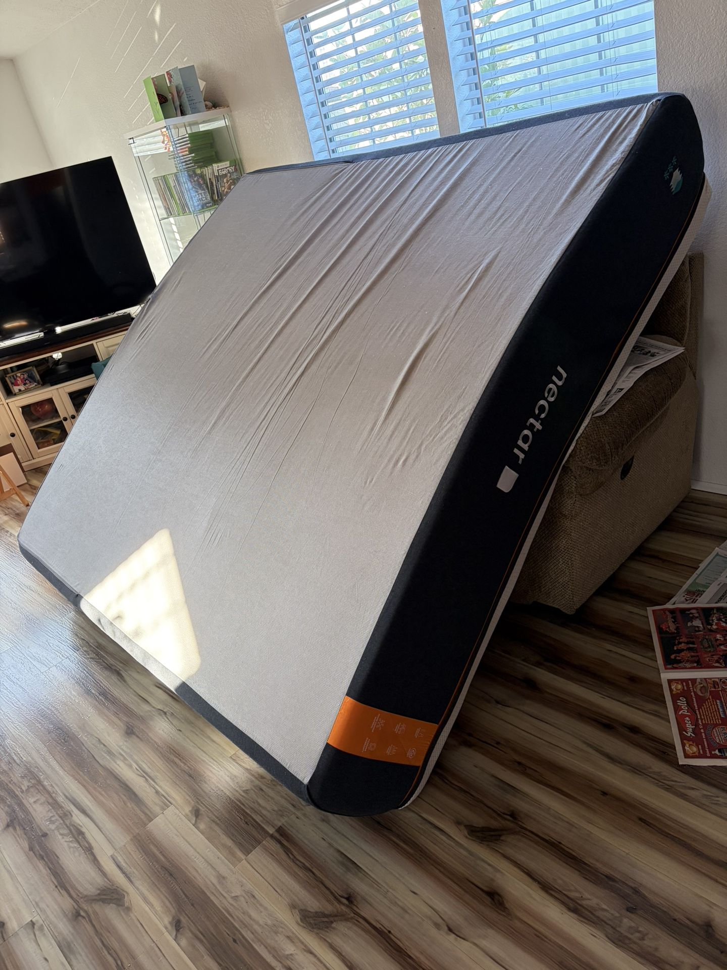 NECTAR 14 Inch King Mattress