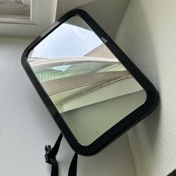 FREE rearfacing baby mirror