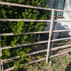 Metal fence frame 5' x 8', 1-1/2" square tubing