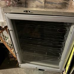 Little Wine Cooler It Works Just Needs Freon Sold As Is I Could Plug It In To Show You It Turns On