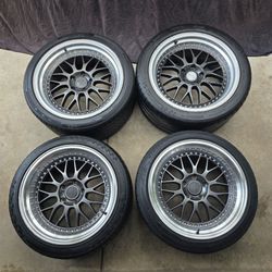 Staggered ESR sr01 wheels & Tires