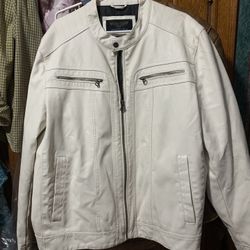 Wilsons White Faux Leather Motorcycle Jacket XL.. NWT