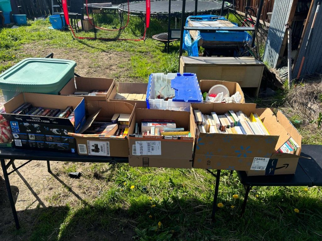 Yard Sale 170 Jeanette Ave Medford
