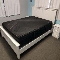 King Size Beautyrest Black C-Class Mattress, 12” Extra Firm, Factory-sealed, direct from manufacturer, same-day delivery available.