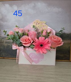 Mother’s Day Flower Arrangements / Arreglos de Flores