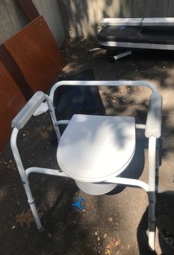 Recliner wheel chair & comode